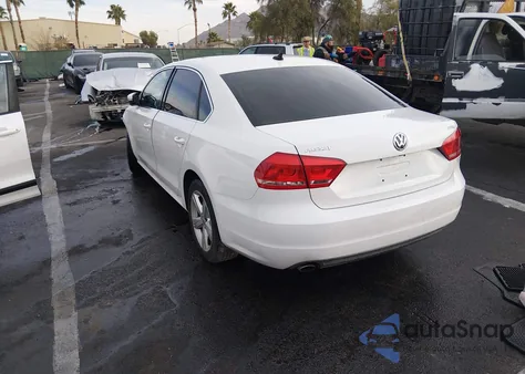 2015 Volkswagen Passat 1.8T Se из США, поврежденный, VIN 1VWBT7A3XFC026269